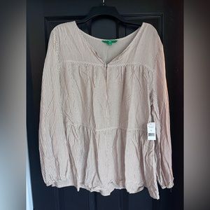 Dip cream/tan blouse